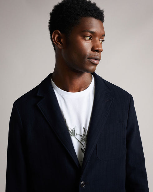 EFFORD-Jackets-Ensure statement classics are hanging in your wardrobe with EFFORD. Channelling coast of Italy vibes through a traditional English lens, the Herringbone pattern provides a look that's both subtle and effective. Part of a two-piece set, this can be dressed up over a shirt or dressed down with a plain round neck t-shirt worn underneath. Herringbone pattern Two-button fastening Three front pockets Part of a two-piece set Ted Baker-branded Our model is 6'2" / 1.87m and wears a Ted size 3- Ted Bak